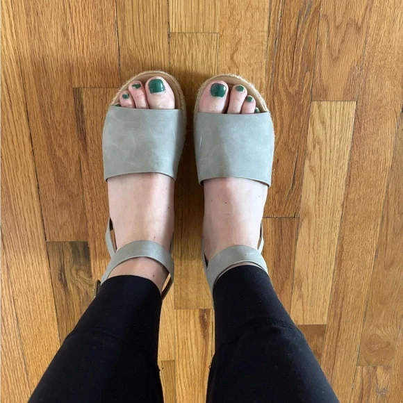 Gray Espadrille Platform Shoes with Ankle Strap - Picture 4 of 12